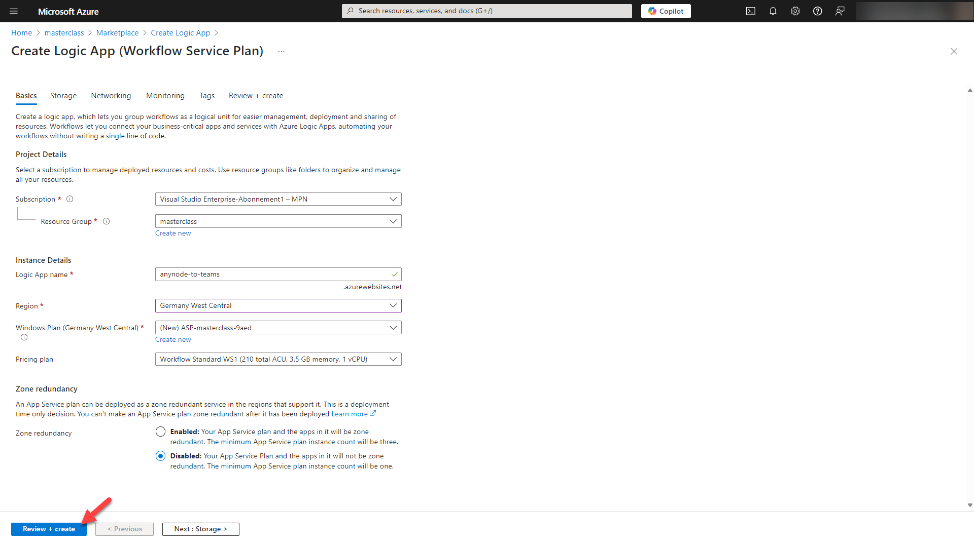 Screenshot: Microsoft Azure with Logic App and basic settings. 
